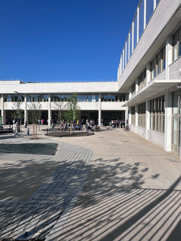 Inauguration du tiers-lieu culturel éphémère du collège Niki De Saint Phalle à La Courneuve.