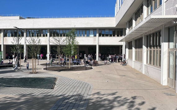 Inauguration du tiers-lieu culturel éphémère du collège Niki De Saint Phalle à La Courneuve.