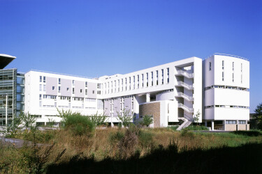 Saint-Martin II university